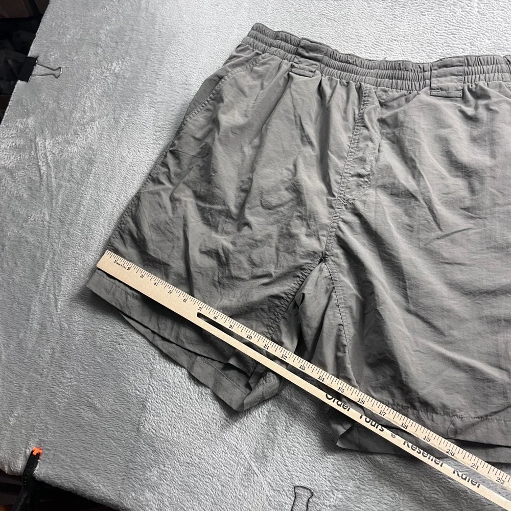 Simms Fishing Products Mens Gray Nylon Mesh Lined Shorts Size Large Outdoor